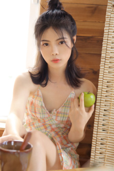 男女边摸边吃奶边做爰动漫